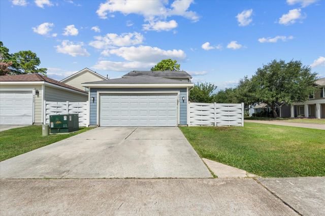 9939 Farrell Drive, Houston, TX 77070