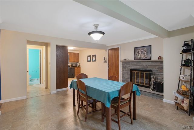 102 Croyden Lane, Dewitt, NY 13224