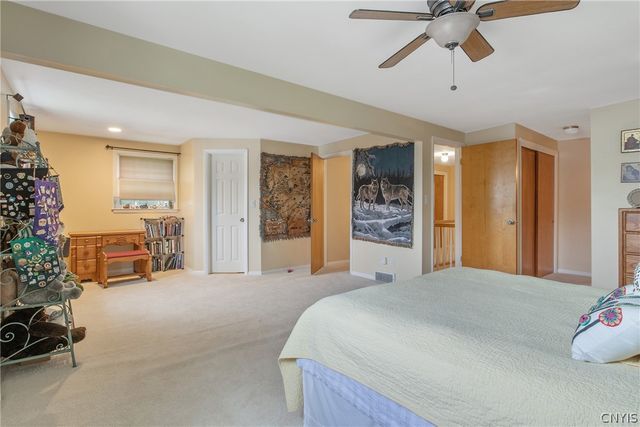 102 Croyden Lane, Dewitt, NY 13224