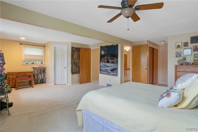 102 Croyden Lane, Dewitt, NY 13224