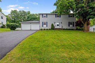 102 Croyden Lane, Dewitt, NY 13224