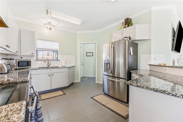15337 Bowsprit Ct, Corpus Christi, TX 78418