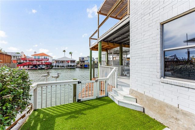 15337 Bowsprit Ct, Corpus Christi, TX 78418