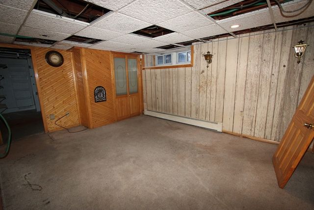 25 Crawford St, Worcester, MA 01604
