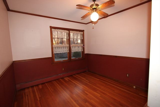 25 Crawford St, Worcester, MA 01604