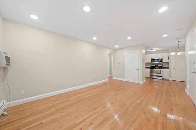 217 Neponset Ave 1, Boston, MA 02122