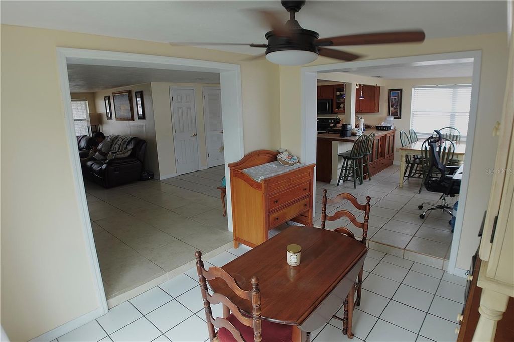 Image 7 of property listing at 3249 EISENHOWER DRIVE, Holiday, FL 34691