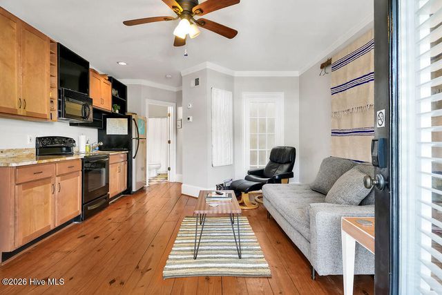 102 S 2nd Street Unit 209, Wilmington, NC 28401