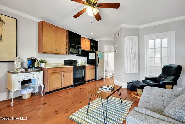 102 S 2nd Street Unit 209, Wilmington, NC 28401