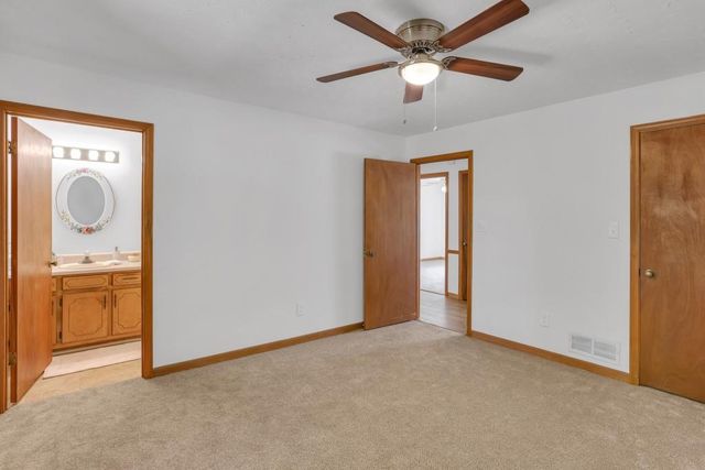 1121 Granite Lane, Loganville, GA 30052