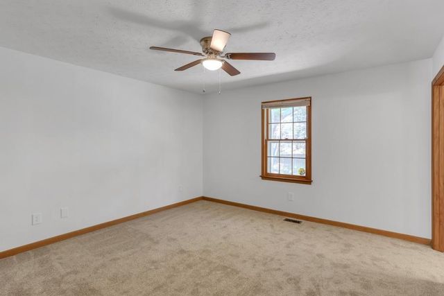 1121 Granite Lane, Loganville, GA 30052