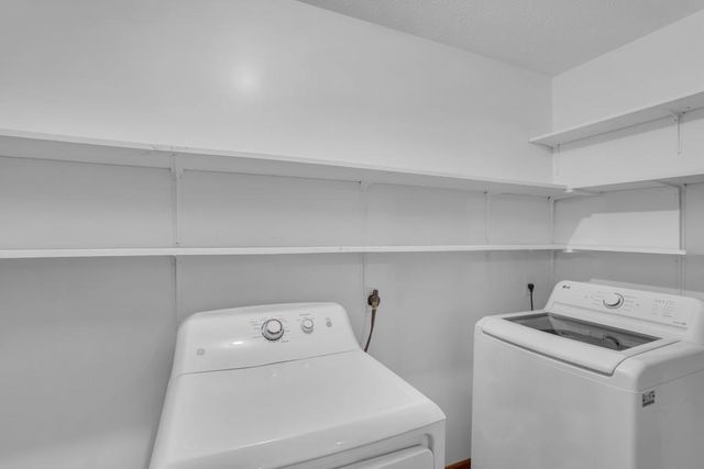 1121 Granite Lane, Loganville, GA 30052