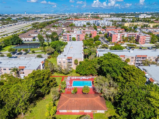 8501 NW 8th St 105, Miami, FL 33126