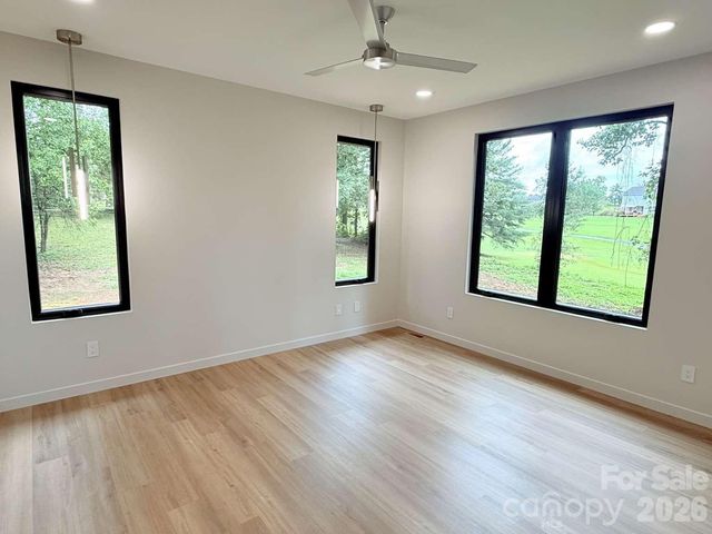 291 Falls Avenue, Granite Falls, NC 28630