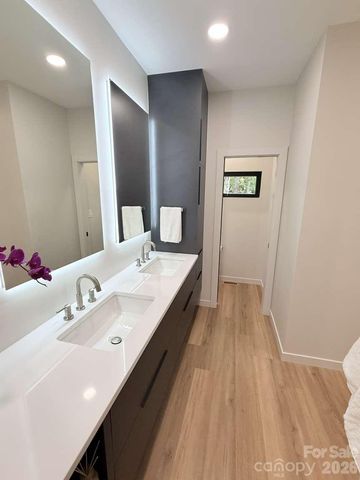 291 Falls Avenue, Granite Falls, NC 28630