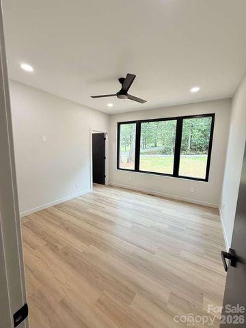 291 Falls Avenue, Granite Falls, NC 28630