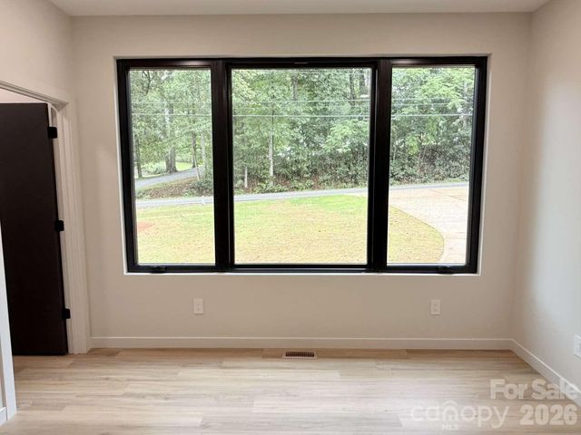 291 Falls Avenue, Granite Falls, NC 28630