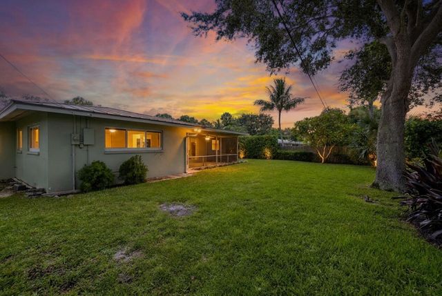 1002 SW 1st Street, Boca Raton, FL 33486