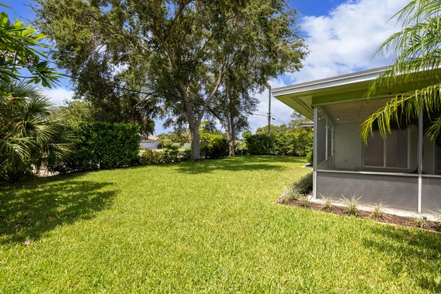 1002 SW 1st Street, Boca Raton, FL 33486