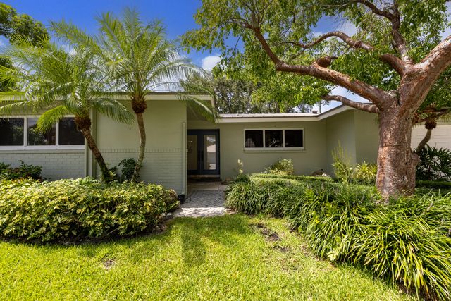 1002 SW 1st Street, Boca Raton, FL 33486