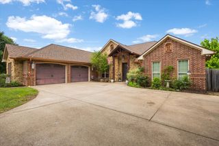 249 Heritage Court, Lindale, TX 75771