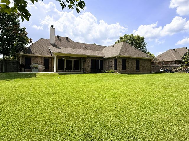 1737 Turning Leaf Trail, Haughton, LA 71037