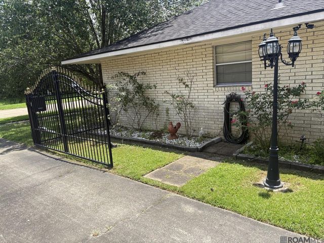 10713 Timberlane Ave, Baton Rouge, LA 70811