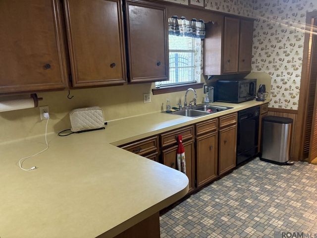 10713 Timberlane Ave, Baton Rouge, LA 70811