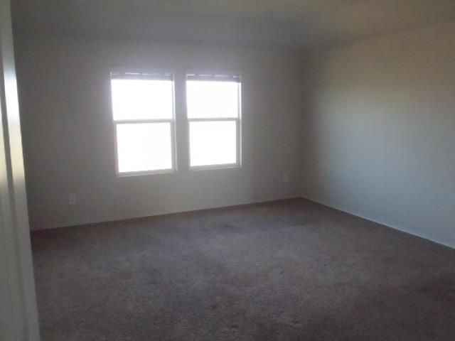 221 Calgary LN, San Marcos, TX 78666