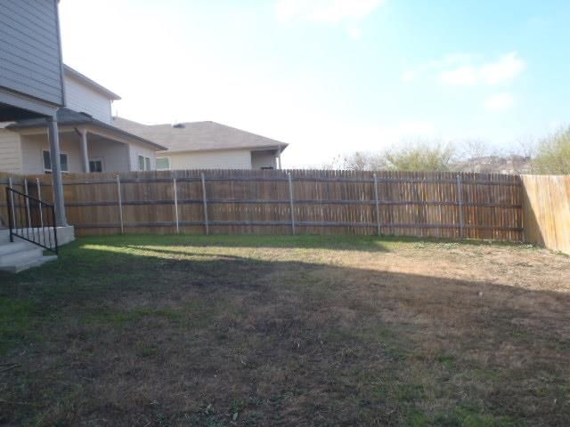 221 Calgary LN, San Marcos, TX 78666