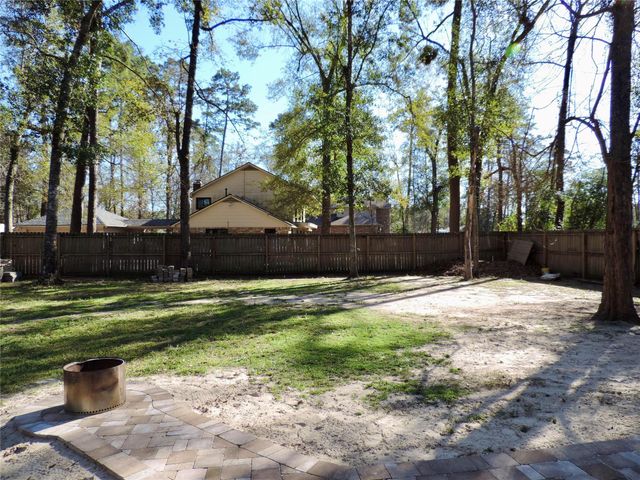 2730 N Colosseum Court, New Caney, TX 77357