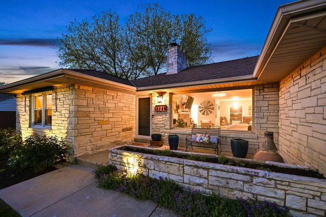 4260 Menomonee River PARKWAY, Wauwatosa, WI 53222