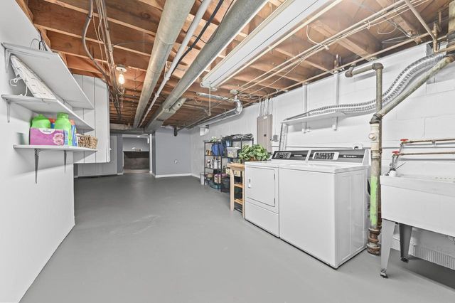 4260 Menomonee River PARKWAY, Wauwatosa, WI 53222