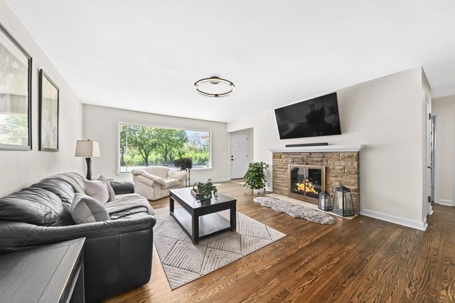 4260 Menomonee River PARKWAY, Wauwatosa, WI 53222