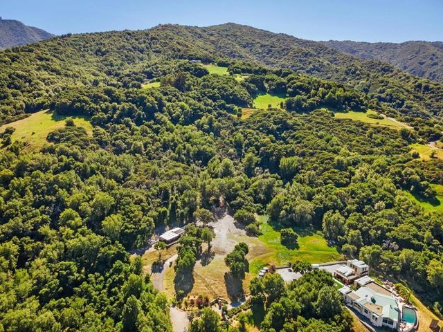 19751 Hicks Road, Los Gatos, CA 95032