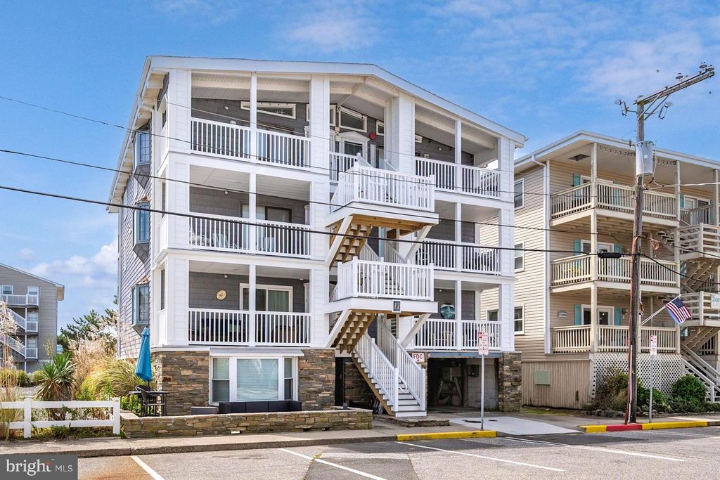 11 75TH ST #6, Ocean City, MD 21842
