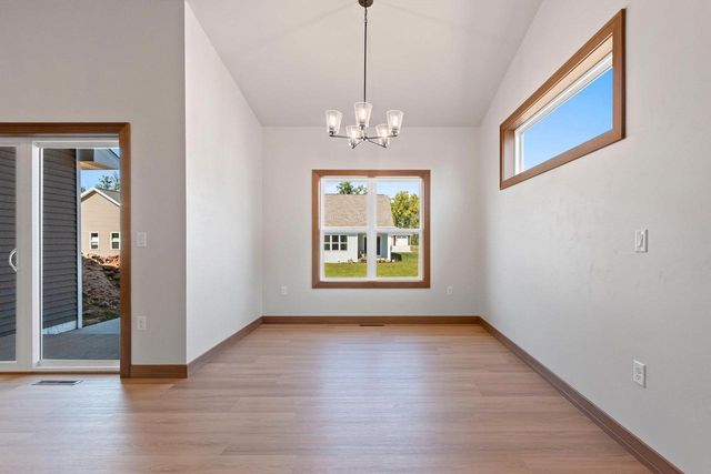 2334 WHISPERING WIND LANE, Howard, WI 54303