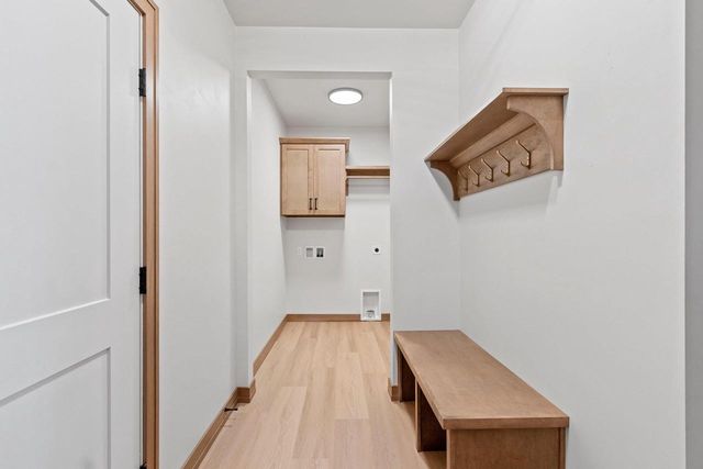 2334 WHISPERING WIND LANE, Howard, WI 54303