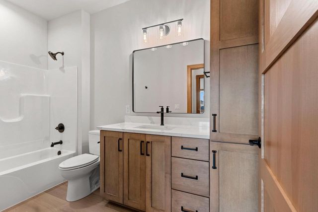 2334 WHISPERING WIND LANE, Howard, WI 54303