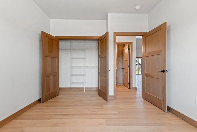 2334 WHISPERING WIND LANE, Howard, WI 54303