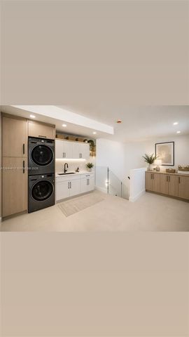 10381 NW 67th Terrace, Doral, FL 33178