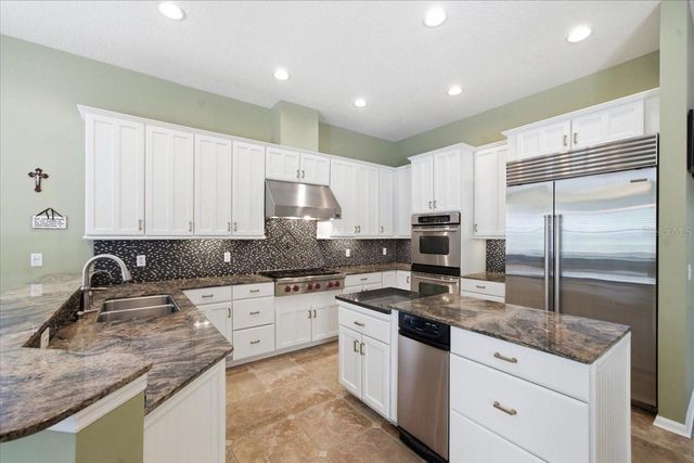 19106 SAINT LAURENT DRIVE, Lutz, FL 33558