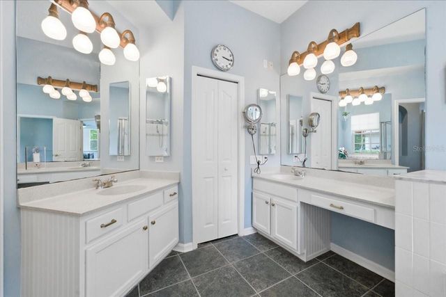 19106 SAINT LAURENT DRIVE, Lutz, FL 33558