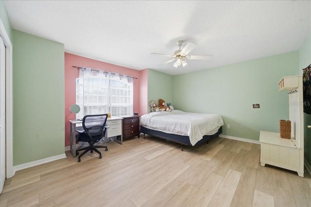 19106 SAINT LAURENT DRIVE, Lutz, FL 33558