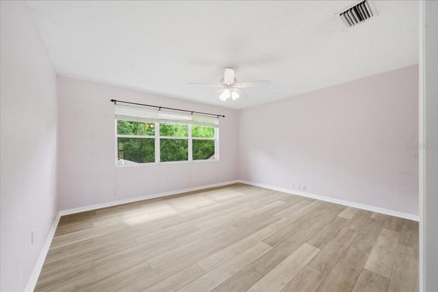 19106 SAINT LAURENT DRIVE, Lutz, FL 33558