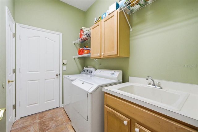 19106 SAINT LAURENT DRIVE, Lutz, FL 33558