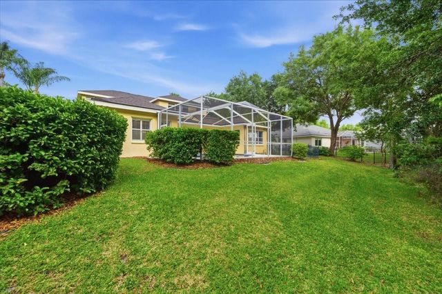 19106 SAINT LAURENT DRIVE, Lutz, FL 33558