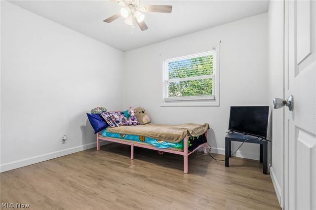 1122 Bel Air Drive NW, North Canton, OH 44720