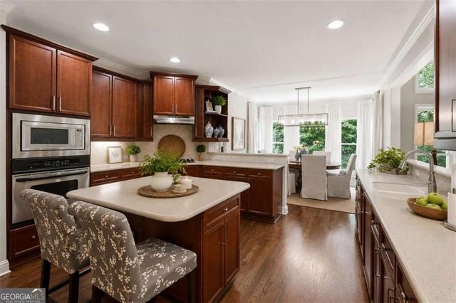 1766 Rosehedge Way NW, Kennesaw, GA 30152