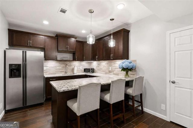 1766 Rosehedge Way NW, Kennesaw, GA 30152